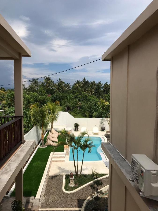 Kelapa Surf Villa Pulukan Exterior photo